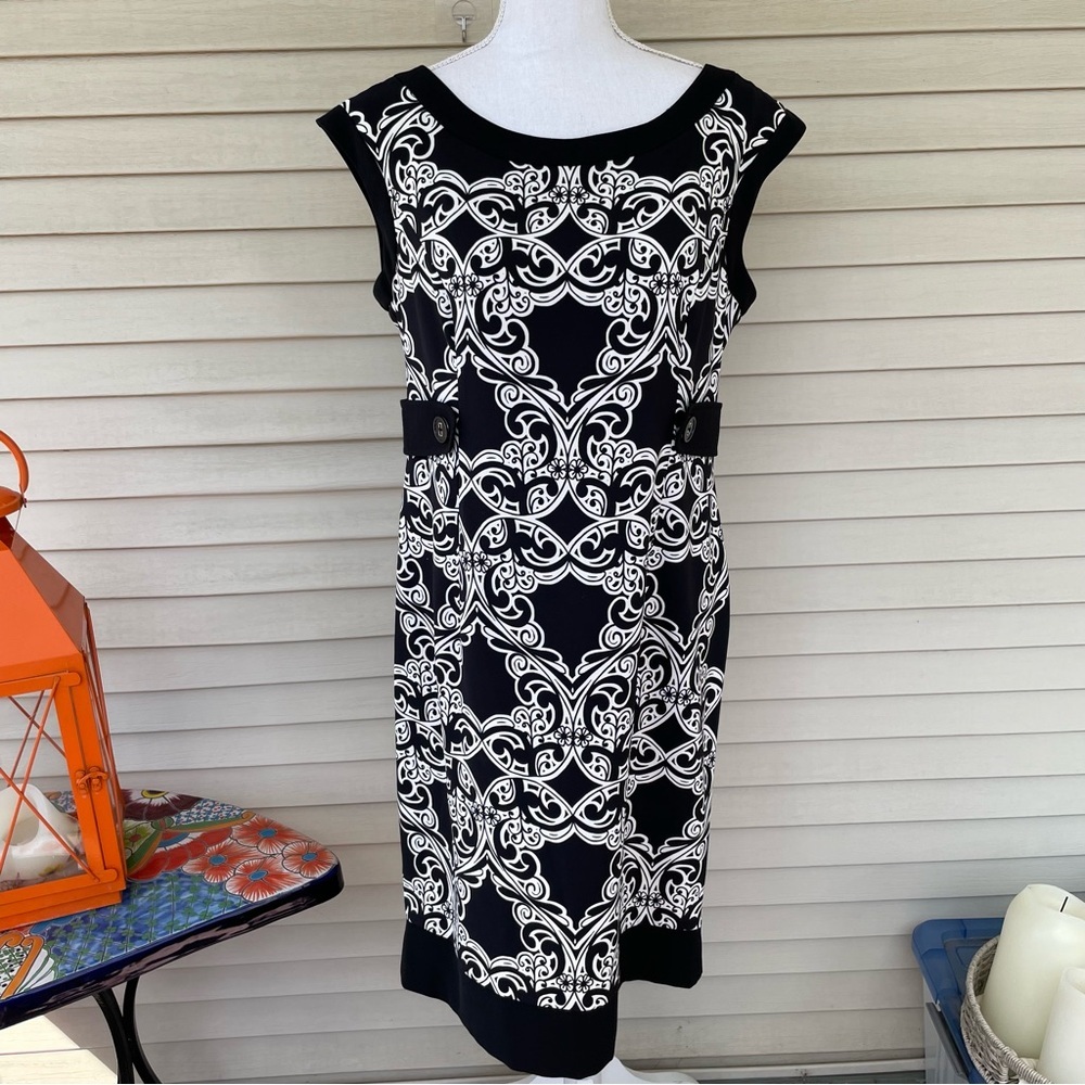 Maggie London Black/White Scroll Print Dress Size 14